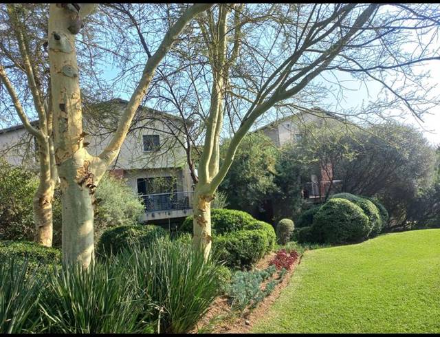 2 BEDROOM APARTMENT FOR SALE IN JACKAL CREEK GOLF ESTATE